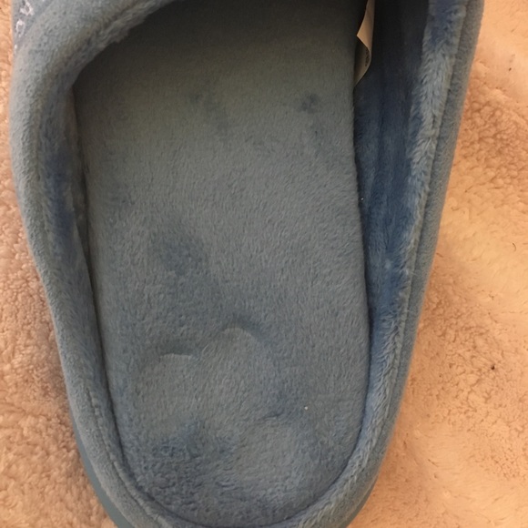 Sharper Image memory foam slippers. Size 8 - Picture 7 of 8